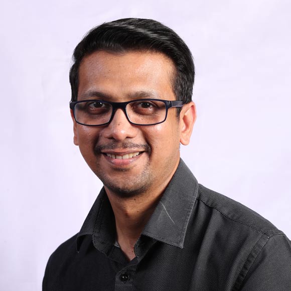 Dr. Surij Salih