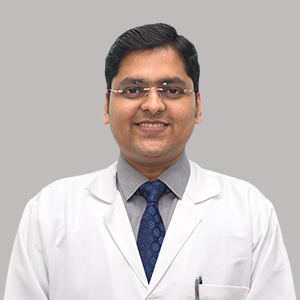 Dr. Saurabh Samdariya